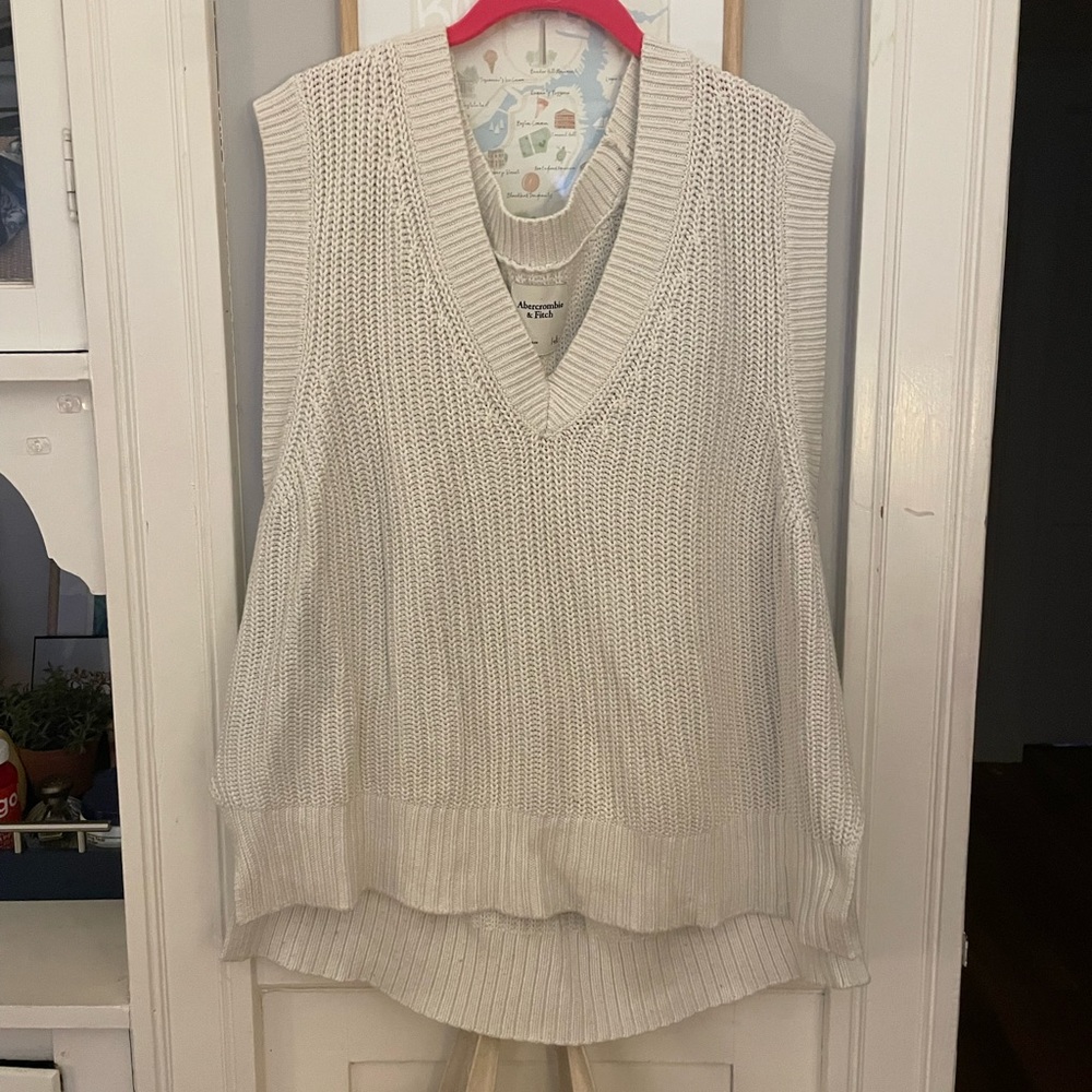 Abercrombie Sweater Vest